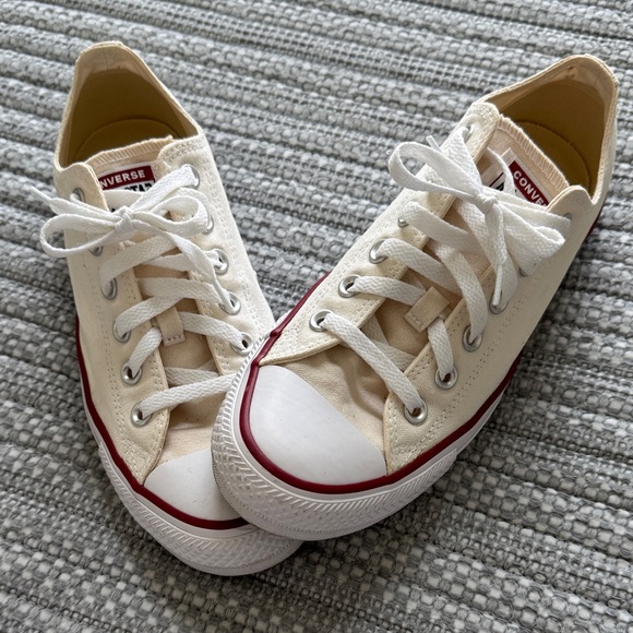 Converse Off-White Canvas Sneakers with Red Trim - Picture 1 of 6